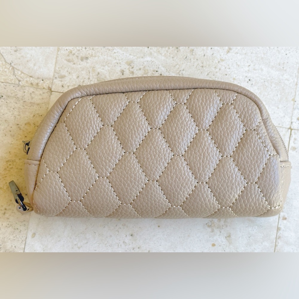 Lug Bobsled Classic VL Eyeglass Case (Sand) NWOT